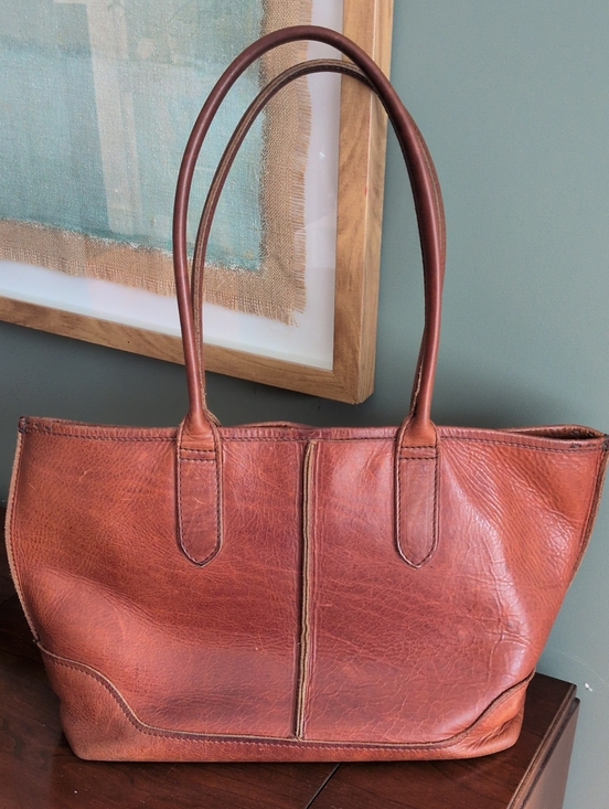 Frye Handbags - Frye Lucy Genuine Leather Tote